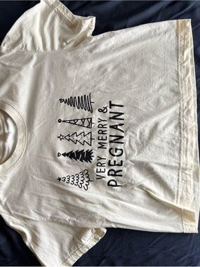 Very Merry & Pregnant Cream Holiday Maternity Tee